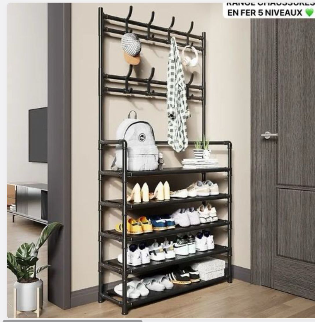alt="Étagère à chaussures sur pied à 5 niveaux avec porte-manteau intégré en métal noir"