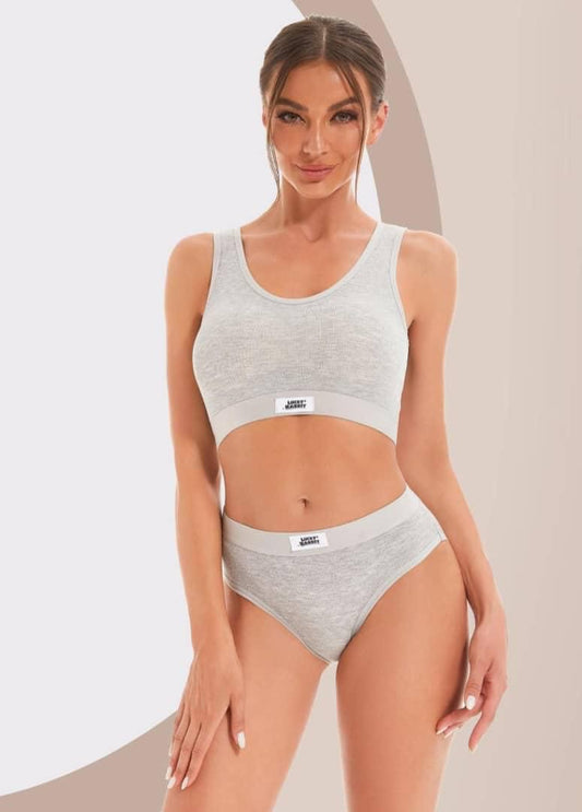 Ensemble Soutien-Gorge de Sport et Shorty Femme – Liberté de Mouvement et Style Sportif