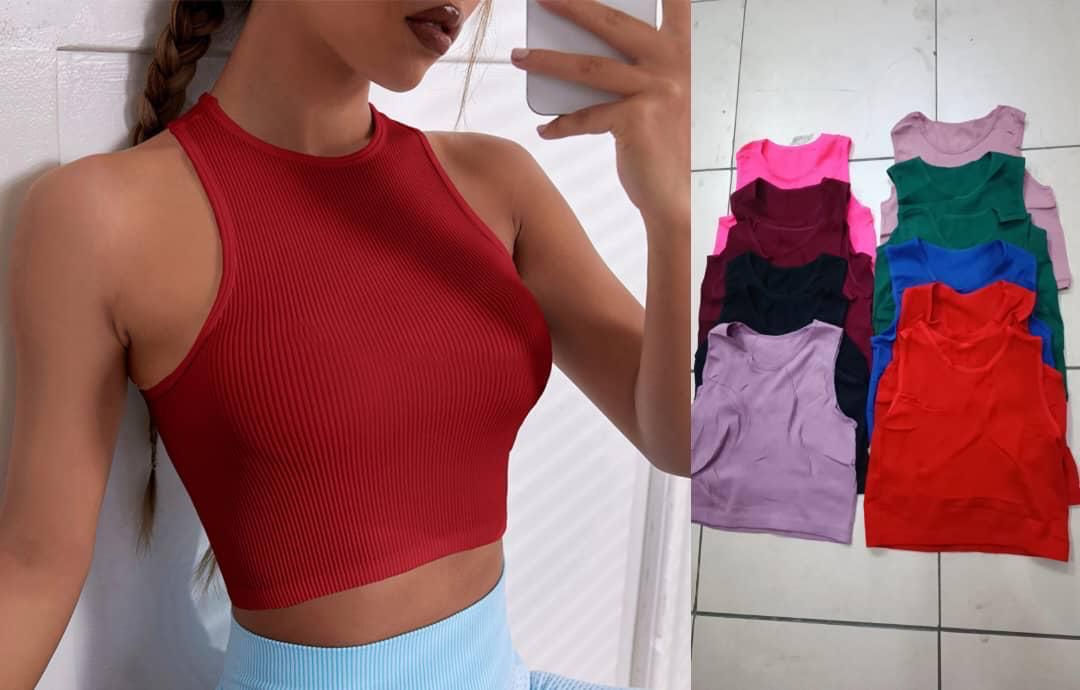 Tops Femme Élégants – Décolletés Variés pour Sublimer Votre Style